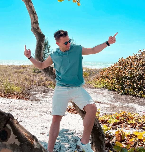 Disco polo na światowym poziomie?! Paweł Jasionowski Masters nakręcił  teledysk na Florydzie! Dotarł nawet do Hollywood!