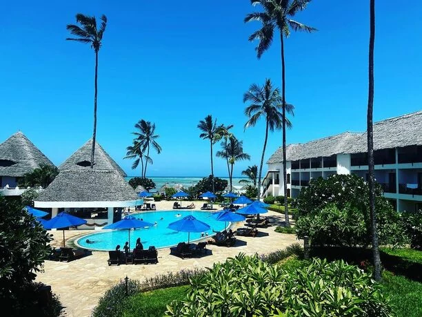 Rajskie wakacje gwiazdora disco polo! Robert Klatt z legendarnej grupy Classic ładuje swoje baterie na Zanzibarze! FOTO