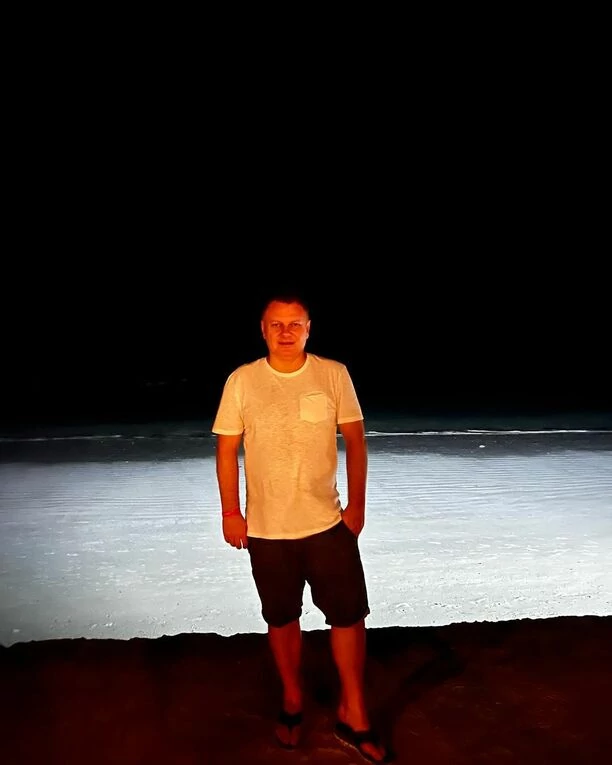 Rajskie wakacje gwiazdora disco polo! Robert Klatt z legendarnej grupy Classic ładuje swoje baterie na Zanzibarze! FOTO