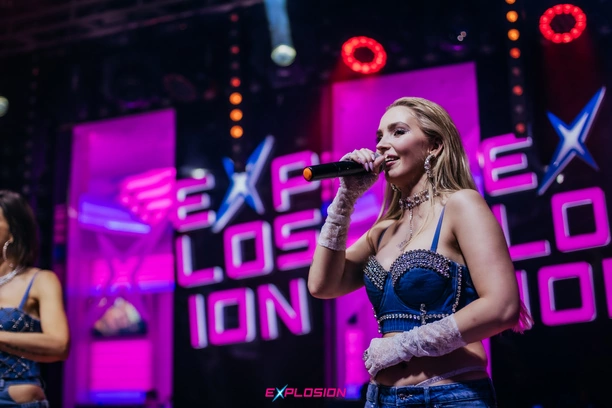 Wokalistki Top Girls to najpiękniejszy girls band w disco polo? Zobaczcie te zmysłowe i ponętne dekolty!
