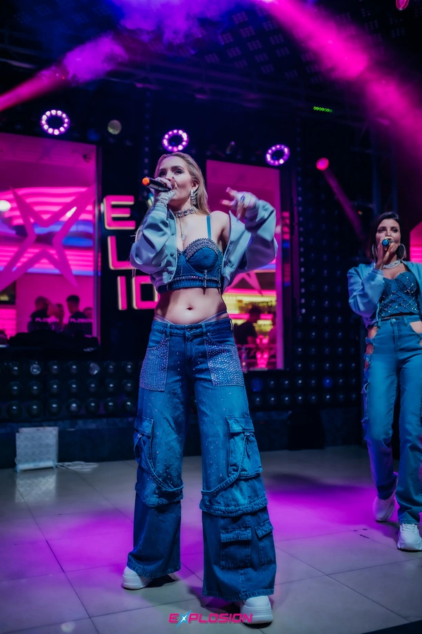 Wokalistki Top Girls to najpiękniejszy girls band w disco polo? Zobaczcie te zmysłowe i ponętne dekolty!
