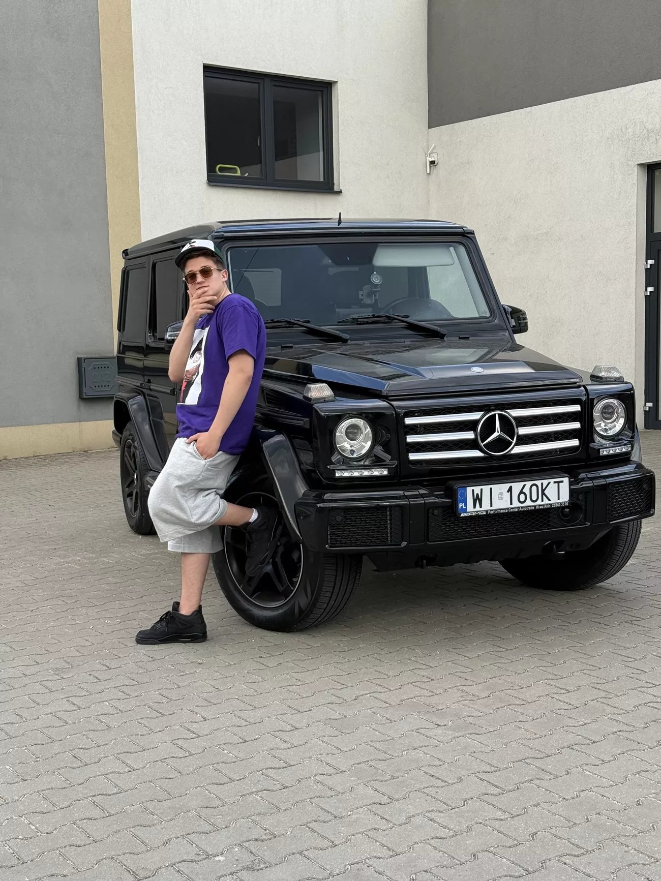 MAXone ma 21 lat i jeździ Mercedesem klasy G. Tyle kosztuje fura młodej gwiazdy disco polo