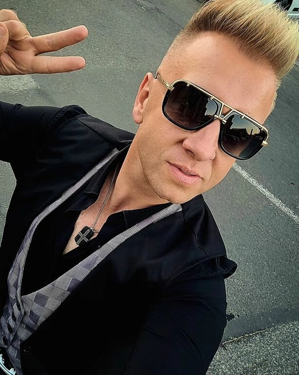 News: Gwiazdy disco polo w centrum Warszawy! Artyści zaskakują nowym projektem! Sprawdź, co planują! Będzie HIT?!