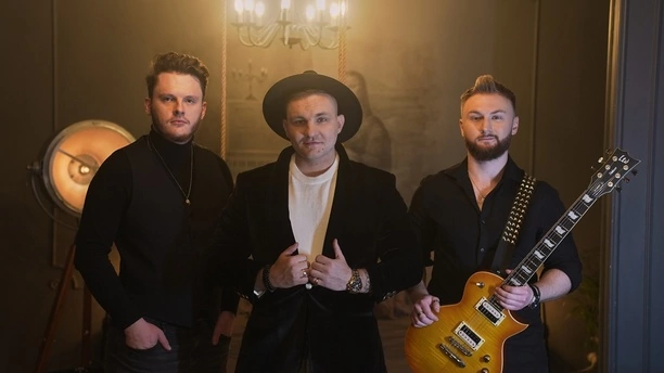 Nokaut i Ich emocjonalna premiera: ”Dla Ciebie”! To będzie hit wesel na pierwszy taniec!