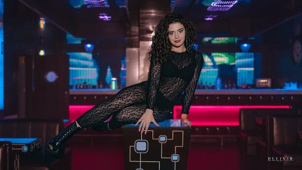 ELLIXIR & SEQUENCE z nowym utworem ”Cudowna” – kobieca siła, emocje i mocny przekaz w tanecznym rytmie!