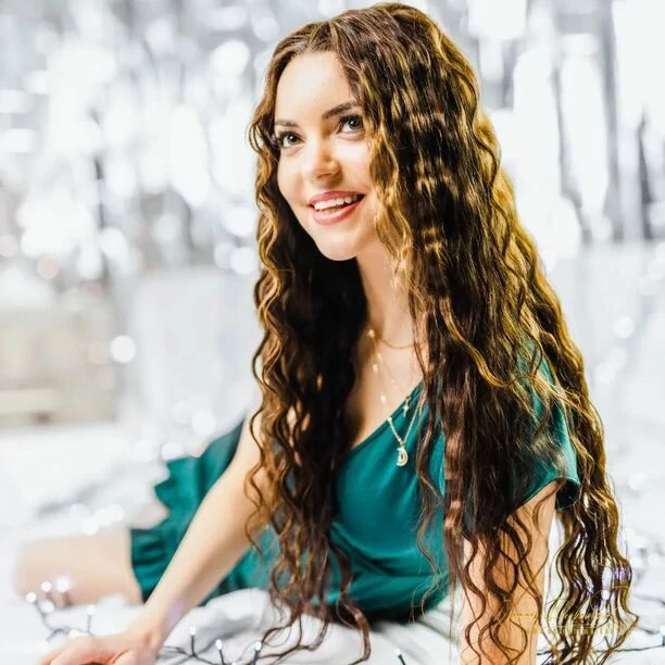 Gorące zdjęcia z sesji Angeliki Żmijewskiej  Topky! Fani disco polo są oczarowani ”Wyglądasz jak Natalia Oreiro”