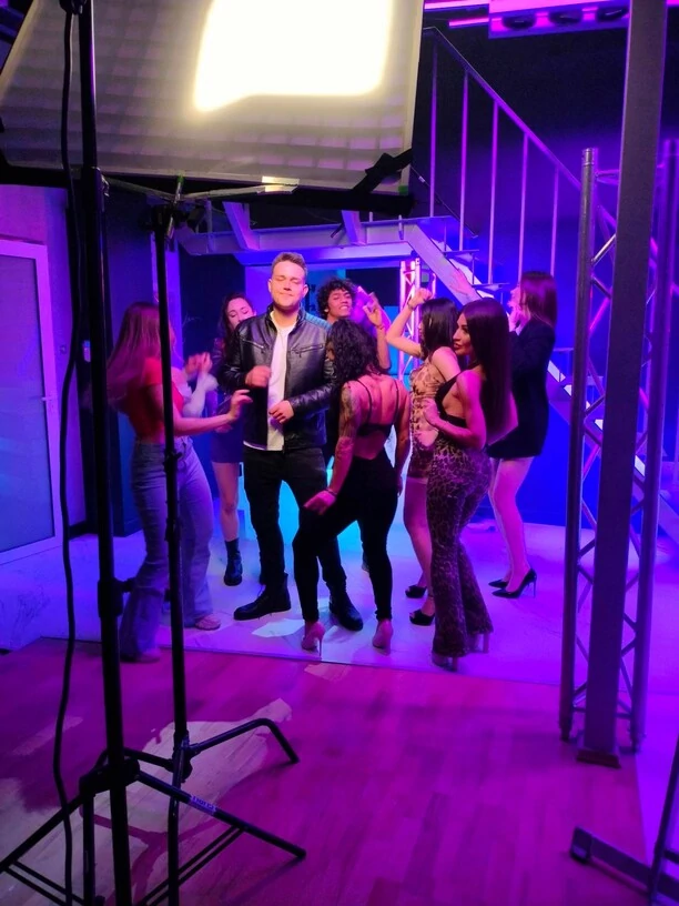 Oto najgorętszy duet disco polo! Lili i Luka Rosi szykują hit pt. „Pijana„, którego nie będzie można przegapić.