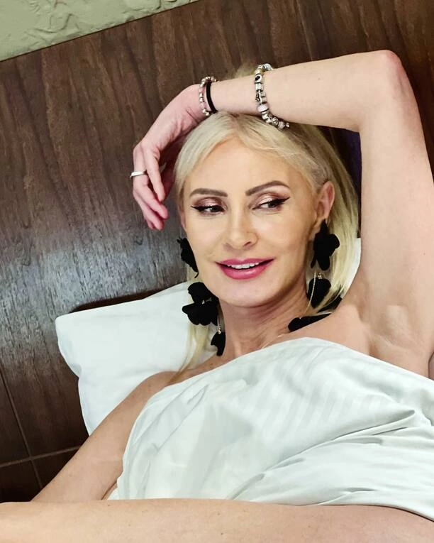 Zaskakujące zdjęcia gwiazdy disco polo na Instagramie! Wokalistka w półnagim wydaniu