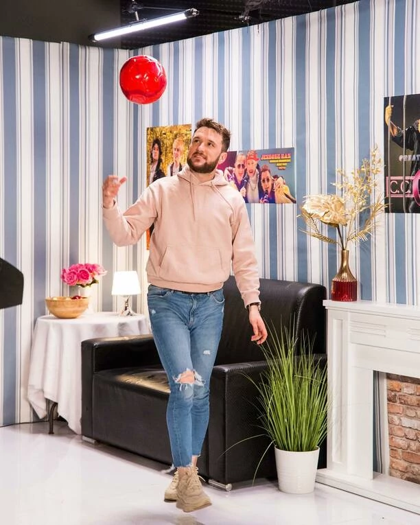 Topky, Defis oraz MiłyPan! To trio przejdzie do historii muzyki disco polo! Zobaczcie jak będzie wyglądał teledysk pt. ”Jeden taniec Jedna noc”