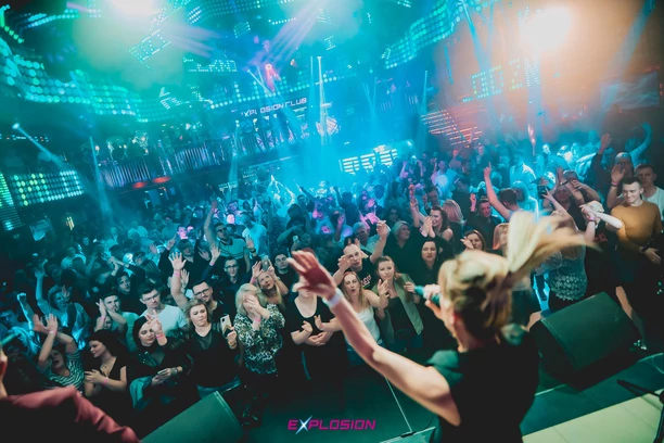 Magda Narożna w nowej odsłonie - zobacz, jak wygląda teraz i dlaczego jej fani są w szoku! | DUŻO ZDJĘĆ
