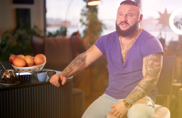 Pamiętacie Super Mario z Disco Star? Teraz pojawił się w programie ”Kolacja w ciemno”