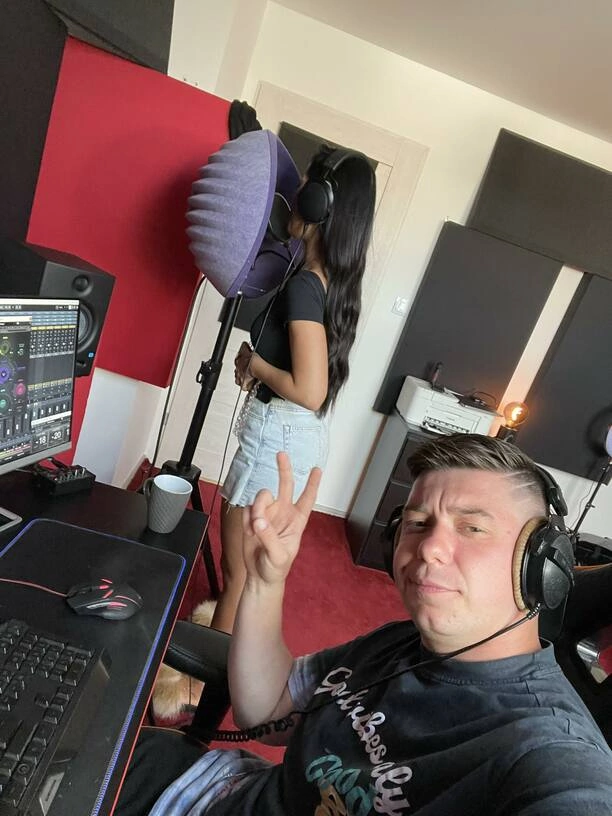 Klaudia Zielińska i Detmi z nowym przebojem! Czy pobiją „Silniejszą„ i „Onyx„?!