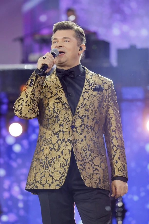 To było coś nieziemskiego! Zenon Martyniuk Akcent na ustach wszystkich Polaków! | VIDEO