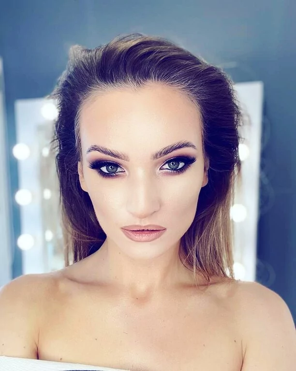 Piękna gwiazdeczka disco polo rozpala zmysły gorącym kadrem! Czy te oczy mogą kłamać?