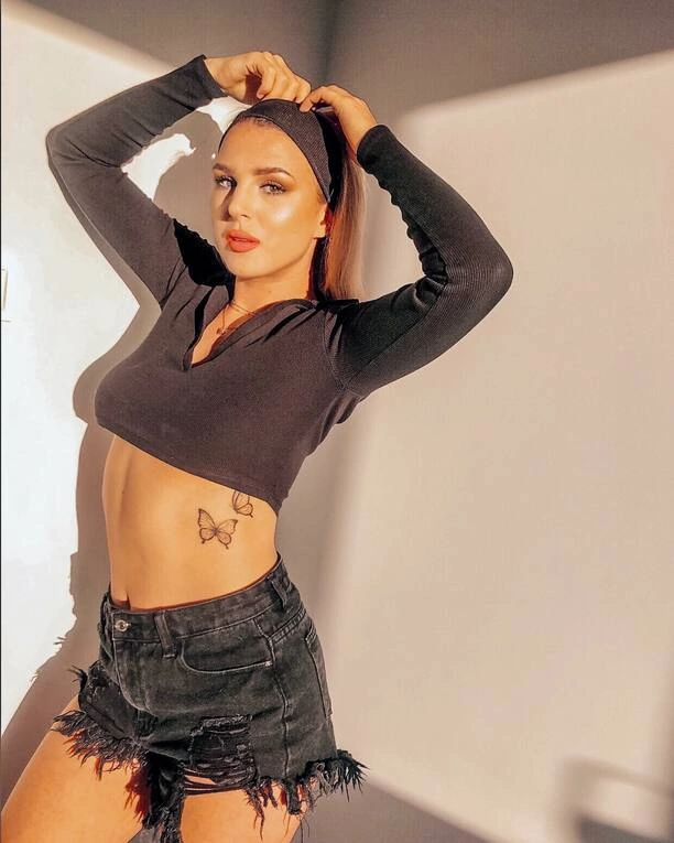 Blanka zaskakuje fanów - zrobiła sobie tatuaż w intymnym miejscu