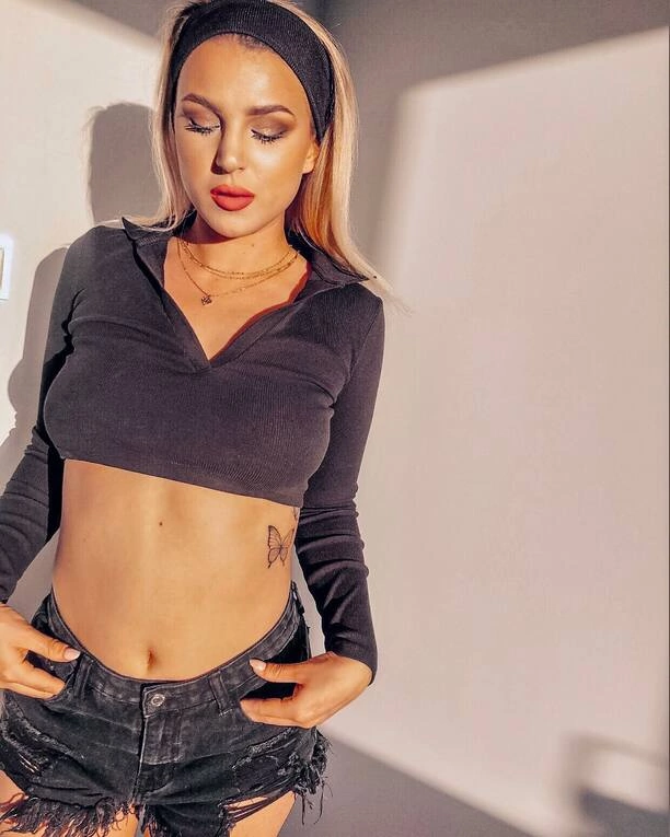 Blanka zaskakuje fanów - zrobiła sobie tatuaż w intymnym miejscu