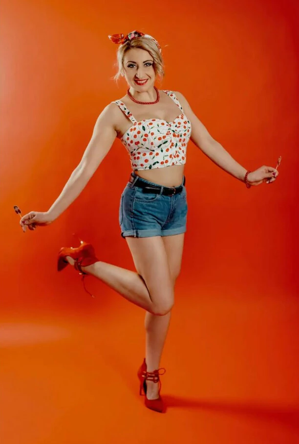 Gorąca sesja znanej wokalistki disco polo! Gwiazda stanęła przed obiektywem wyjątkowej fotografki! 