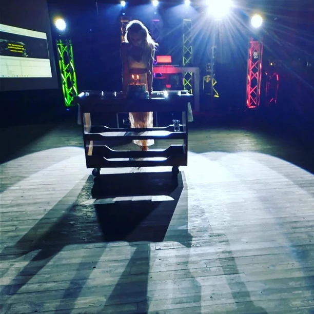 Agnieszka Drewnicka – Exaited świętuje 40 urodziny! Piękna gwiazda disco polo zorganizowała huczną imprezę! |ZDJĘCIA|