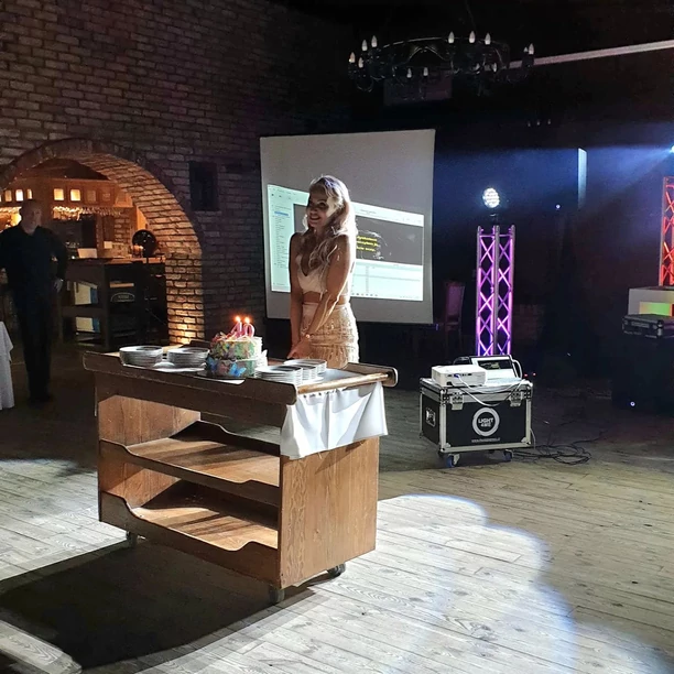 Agnieszka Drewnicka – Exaited świętuje 40 urodziny! Piękna gwiazda disco polo zorganizowała huczną imprezę! |ZDJĘCIA|