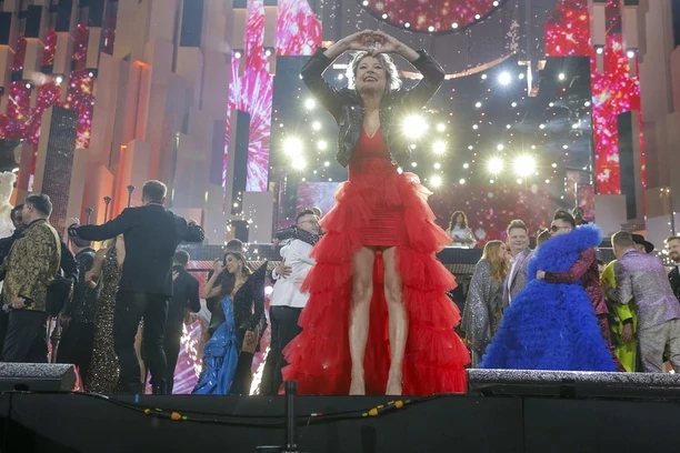 Magdalena Narożna Piękni i Młodzi najlepiej ubraną artystką podczas Sylwestra Marzeń w Zakopanem? ZDJĘCIA