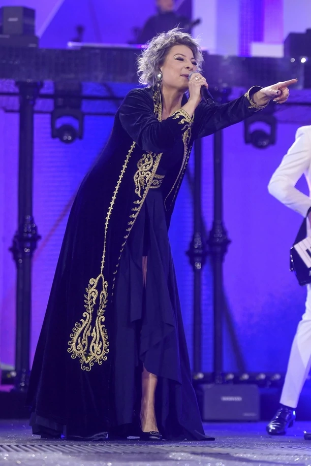 Magdalena Narożna Piękni i Młodzi najlepiej ubraną artystką podczas Sylwestra Marzeń w Zakopanem? ZDJĘCIA