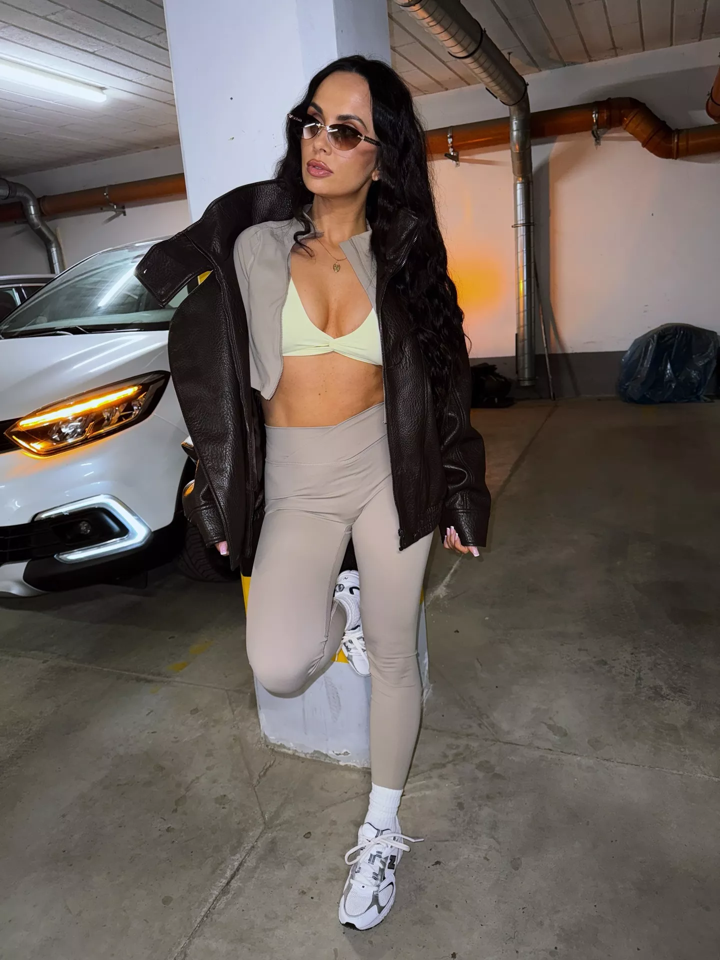 Dekolt, odsłonięty brzuch i skóra. Młoda gwiazda disco polo wygląda zjawiskowo!