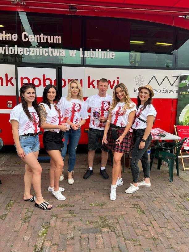 Dziewczyny z Energy Girls wsparły Powstanie Warszawskie oddając krew! Postawa godna naśladowania!