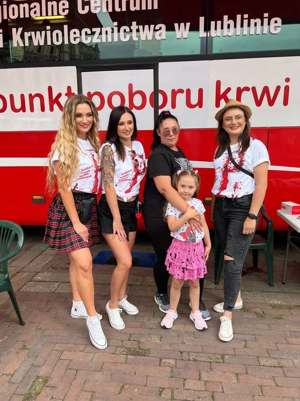 Dziewczyny z Energy Girls wsparły Powstanie Warszawskie oddając krew! Postawa godna naśladowania!