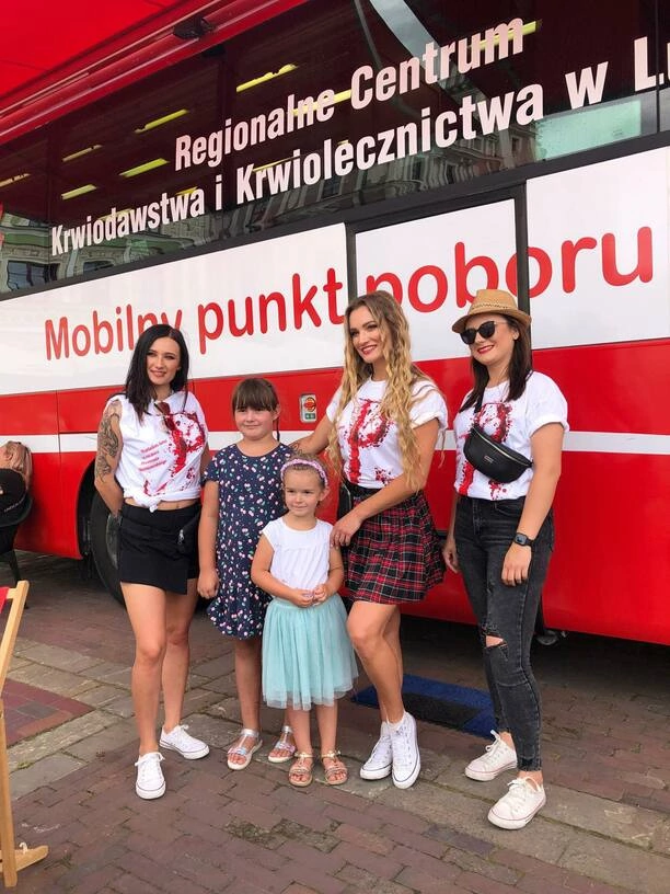 Dziewczyny z Energy Girls wsparły Powstanie Warszawskie oddając krew! Postawa godna naśladowania!