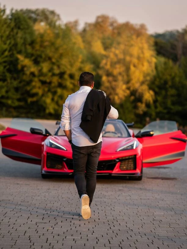 Kordian kupił Corvette C8 6.2 l za ponad pół miliona! To luksus, który robi wrażenie