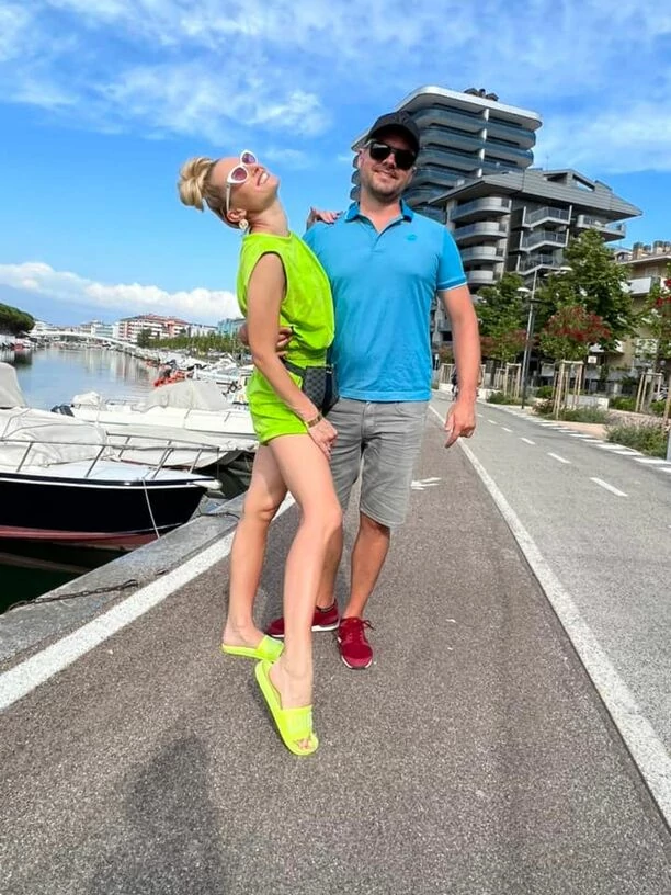 Znana wokalistka disco polo przemierza świat kamperem! Artystka wybrała się na wakacje marzeń! Wiemy gdzie była! 