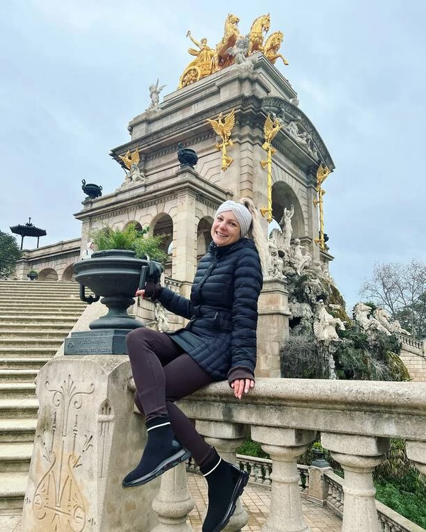 Cudowne obrazki królowej disco polo! Wiemy, jak wypoczywa Magdalena Narożna z ukochanym. Wokalistka wybrała się na urlop do Hiszpanii.