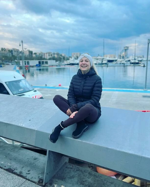 Cudowne obrazki królowej disco polo! Wiemy, jak wypoczywa Magdalena Narożna z ukochanym. Wokalistka wybrała się na urlop do Hiszpanii.