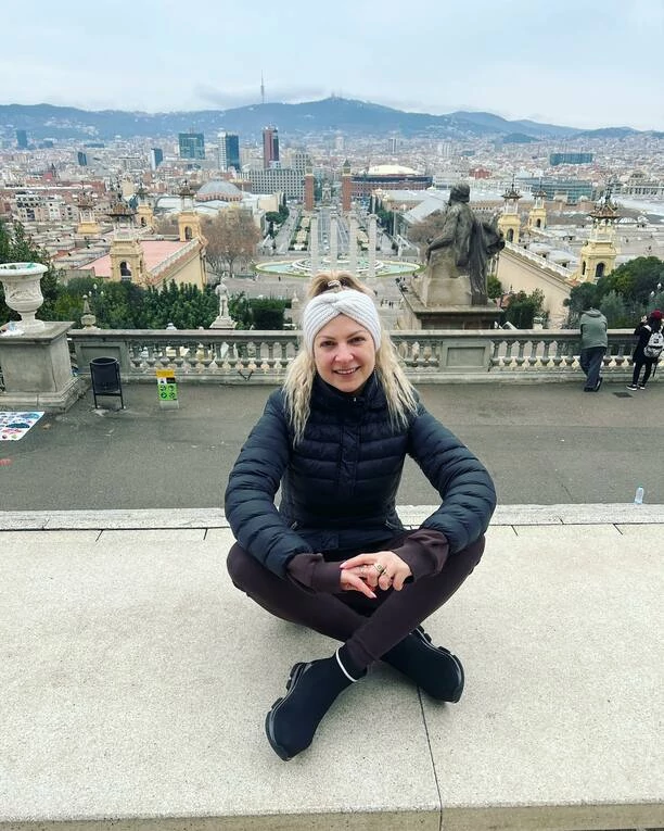 Cudowne obrazki królowej disco polo! Wiemy, jak wypoczywa Magdalena Narożna z ukochanym. Wokalistka wybrała się na urlop do Hiszpanii.