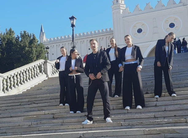 To będzie przebój roku?! Rajmund zaskakuje kolejną produkcją! Tajemnicza miłość skradnie serca Polaków?! 

