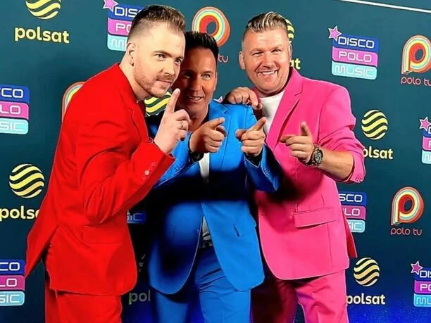 Stylizacje gwiazd disco polo! Znani artyści w najmodniejszych fasonach? Co za kolory! 