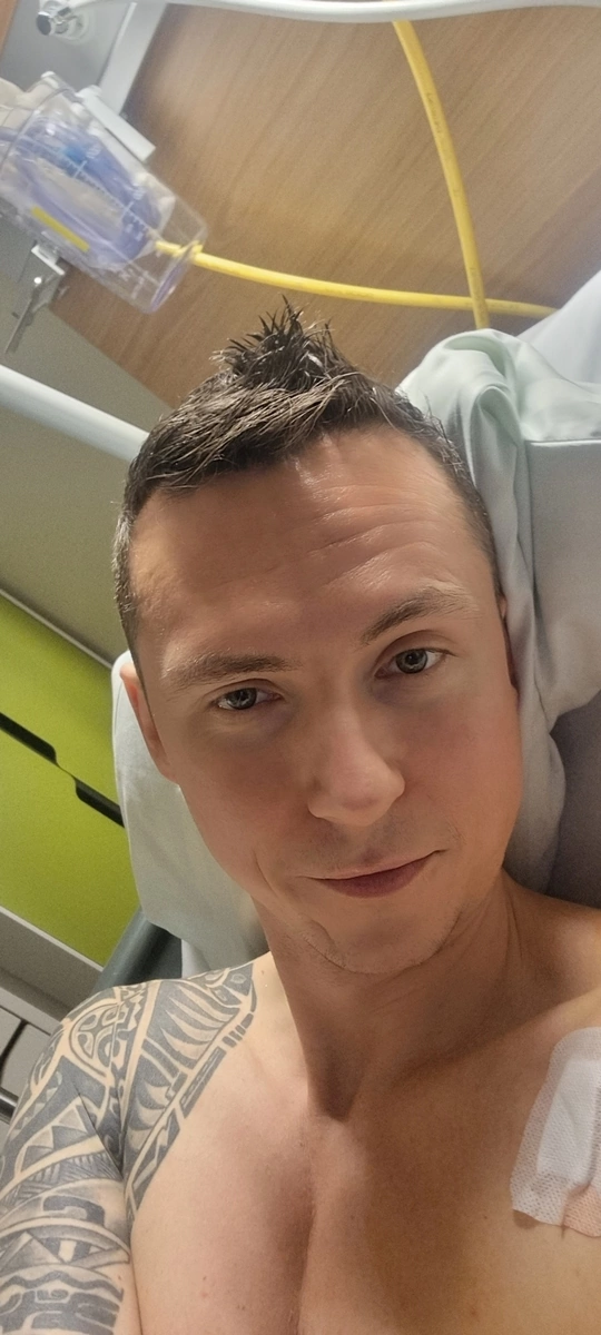 Potworny wypadek artysty disco polo! Wokalista przeszedł poważną operację!