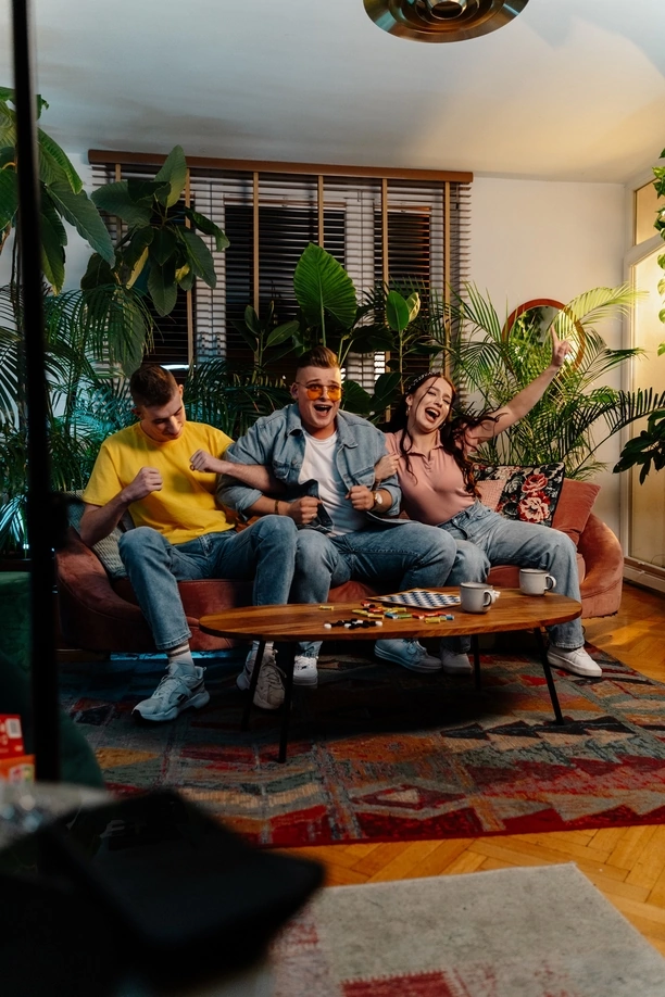 Pisarsky z nową produkcją rodem z lat 90! „Jedna noc„ to może być hit pod koniec roku w disco polo!