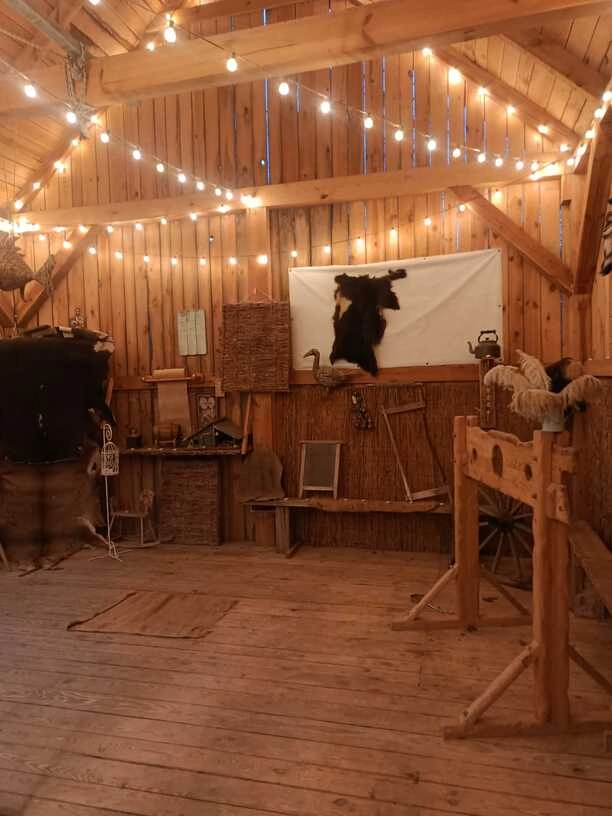 Chwile grozy na planie! Wokalista disco polo cudem uniknął śmierci
