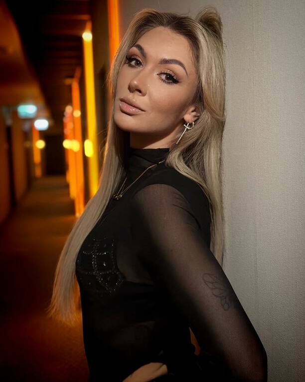 Plik Malgorzata-Glowka-z-CamaSutra-w-goracej-sesji-2.jpg