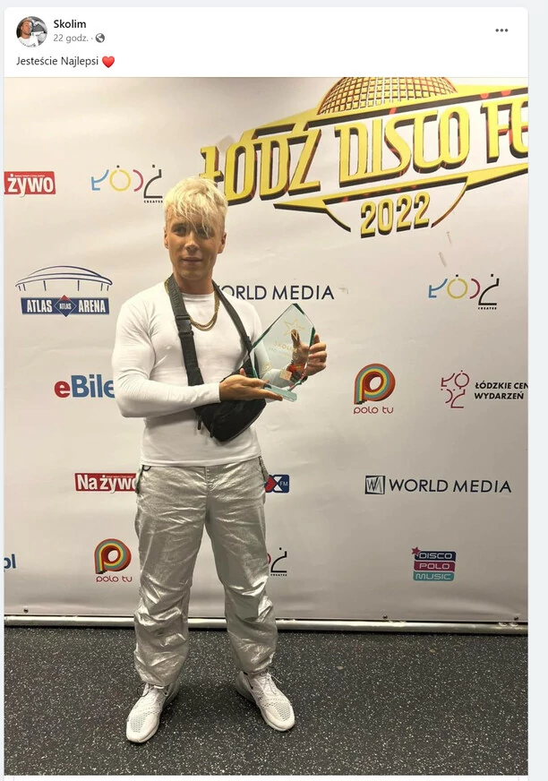 Skolim najlepszym polskim artystą w 2022 roku?! Właśnie okrzyknięto go KRÓLEM INTERNETU! „Konrad jest stworzony do bycia No1 na lata.„