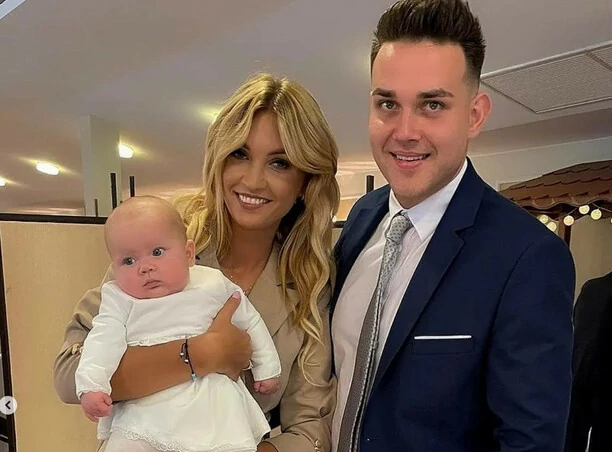 Gwiazdor disco polo ochrzcił córkę! Do sieci trafiła rodzinna galeria zdjęć!