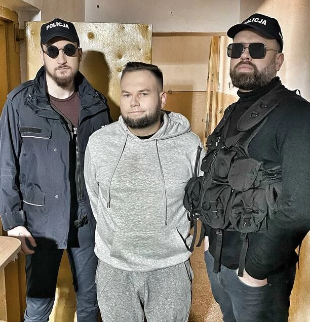 Artysta disco polo zatrzymany przez policję?! Co się stało! Gwiazdor będzie miał spore kłopoty?!