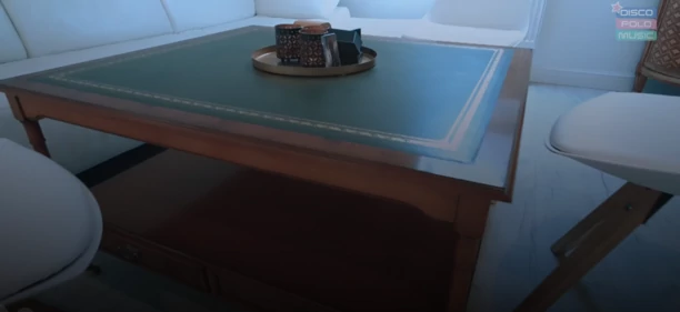 Jak mieszka Jorrgus? Sposób na oszczędność?! Gwiazdor disco polo mieszka w ekologicznym domu! Wszystkim steruje za pomocą  aplikacji! 