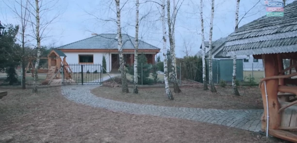 Jak mieszka Jorrgus? Sposób na oszczędność?! Gwiazdor disco polo mieszka w ekologicznym domu! Wszystkim steruje za pomocą  aplikacji! 