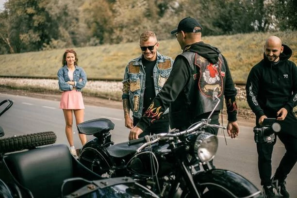 Dawid Narożny na planie nowego teledysku! Ta jesień należeć będzie do popularnego gwiazdora disco polo!