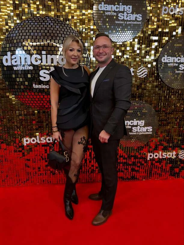 Magda Narożna bez spodni na „Tańcu z Gwiazdami”? Stylizacja wokalistki Pięknych i Młodych rozpaliła publikę