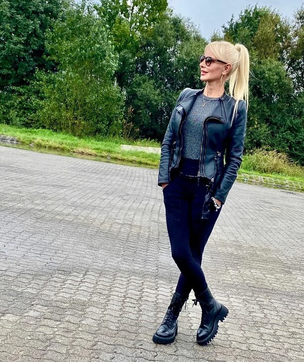 Elwira Mejk czaruje w sieci! Fani artystki disco polo nie mogą oderwać wzroku od zdjęcia! 