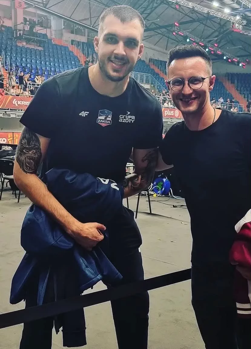 Kuba Urbański z Playboys nie wytrzymał po finale siatkarzy. Zobaczcie, co pokazał i napisał!