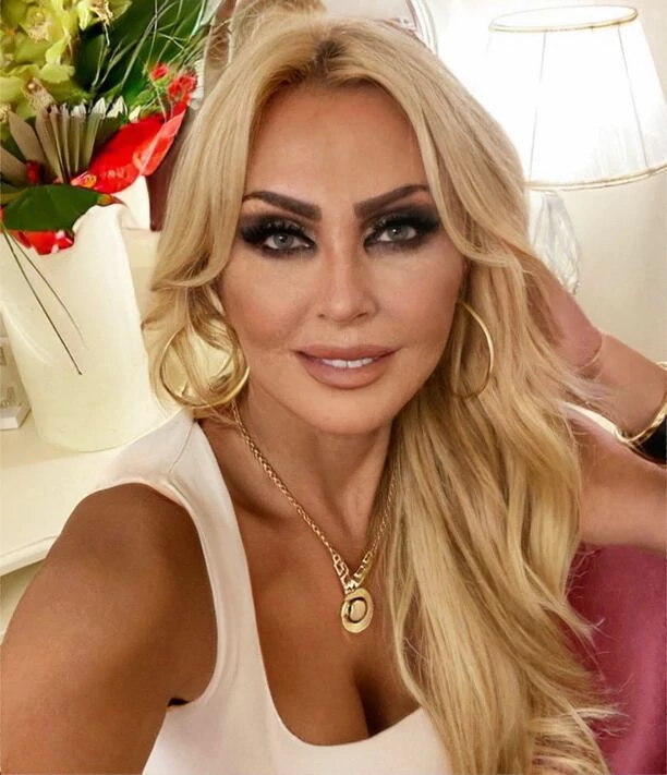 Nie uwierzysz, jak Teresa Werner rozbiera się na najnowszych zdjęciach! Fani w szoku po ponętnych zdjęciach wokalistki